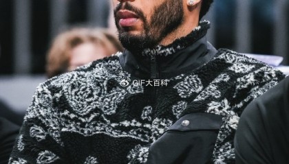 海洋之神·hy590官网-残阵绿军27分狂屠雄鹿，20记三分射穿密尔沃基，字母哥复出19+11|凯尔特人|吉安尼斯·安特托孔波|全明星|扬尼斯-阿德托昆博|波士顿凯尔特人队_新浪体育_新浪新闻